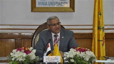 رئيس جامعة المنيا يلتقي أعضاء هيئة التدريس