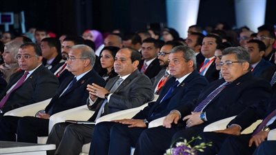 السيسي يحضر جلسة نقاش حول النسق الأخلاقي القيمي للشخصية المصرية