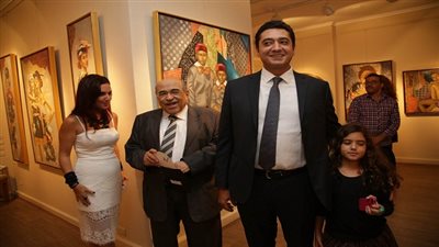 الفنانة أمينة سالم معرضها الثالث بعنوان 