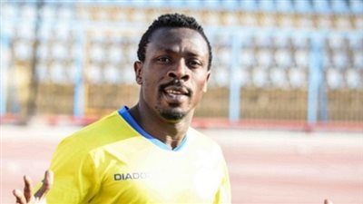 الإسماعيلي يجمد هدافه بناهيني.. بسبب الشكوى ضد النادي 