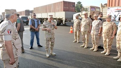 القوات المسلحة تعاون أجهزة الدولة في رفع أثار السيول ودعم المتضررين