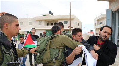 قوات الاحتلال تعتقل ثلاثة مواطنين من محافظتي جنين والخليل