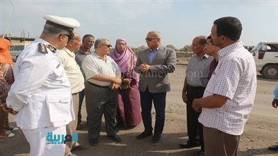 بالصور.. محافظ السويس يشدد على تطوير مزلقانات السكة الحديد