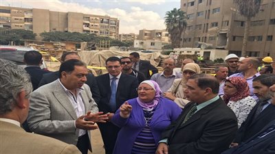 بالصور.. وزير الصحة يتفقد مستشفي 15 مايو المركزي الجديد