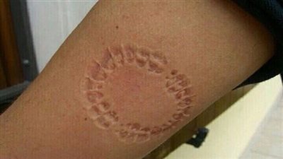 عجوز في الدقهلية تتهم موظفا بـ