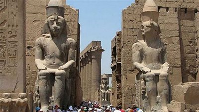 اللجنة الشعبية بالأقصر تكرم أمين عام منظمة السياحة العالمية