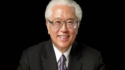 رئيس سنغافورة يتفقد مرصد الأزهر للغات الأجنبية