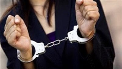 ضبط ساقطتين أثناء ممارستهما الدعارة داخل فندق بالزمالك