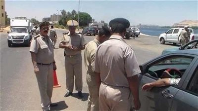 ضبط 330 مخالفة مرورية متنوعة بأسوان