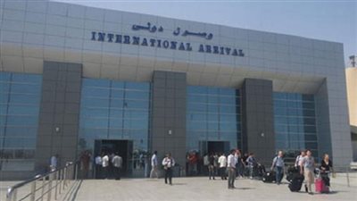 السياحة: وصول 48 رحلة طيران دولية تقل 8 ألاف سائح إلى الغردقة