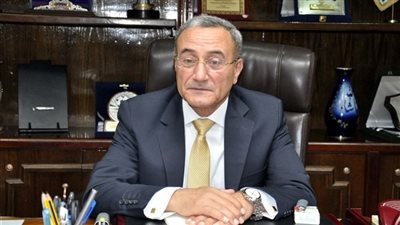 محافظ القليوبية يوقف أعمال بناء فيلا على النيل بكفر شكر