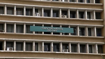 الانتهاء من قبول طلبات 60 معلم لتشغلهم بالإمارات .. غدا