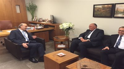 وزير الخارجية يلتقي مع قيادات القوي السياسية اللبنانية ببيروت