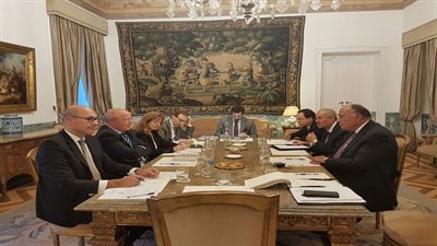 وزير الخارجية يعقد جلسة مباحثات مع نظيره البرتغالي