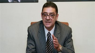 محمود طاهر: 