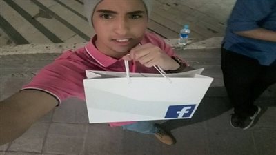 طبيب أسنان يكتسح عالم الفيديوهات على 