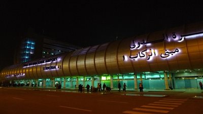 4560 سائحًا يصلون مطار القاهرة اليوم