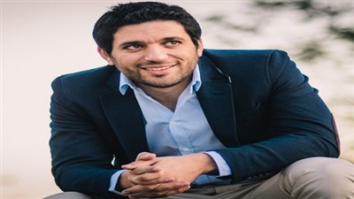 حسن الرداد لعمرو يوسف: 