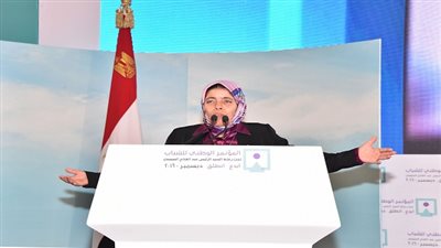 بالفيديو.. صاحبة عربة 