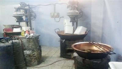 ضبط طن حلويات في مصنع غير مرخص بفرشوط