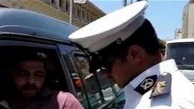 ضبط 6835 مخالفة مرورية بشوارع الجيزة