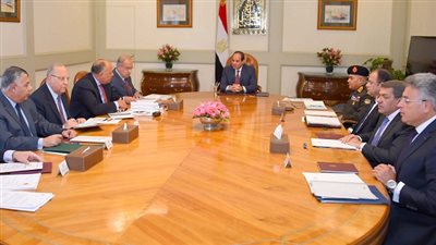 السيسي يعقد اجتماعاً لبحث الحالة الأمنية للبلاد