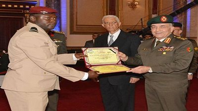 بالصور.. رئيس الأركان يشهد مراسم تخرج كوادر الدارسين الأفارقة