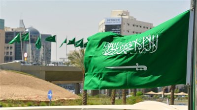 السعودية تفرض رسومًا على العمالة الوافدة والمرافقين