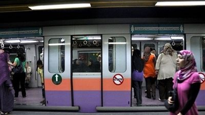 توقف حركة المترو بالخط الثانى 10 دقائق بسبب عطل فني 