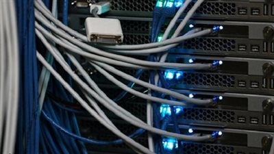 قراصنة روس يتمكنون من اختراق شبكة الكهرباء الأمريكية