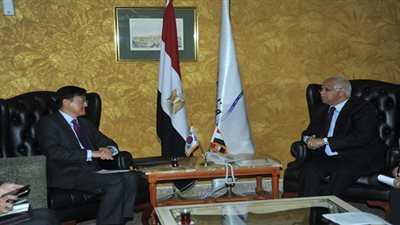 وزير النقل يلتقي سفير كوريا الجنوبية لبحث سبل التعاون المشترك