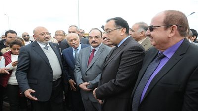 وزير الإسكان ومحافظ الإسكندرية يفتتحان محطة صرف صحى العامرية لخدمة 680 ألف نسمة