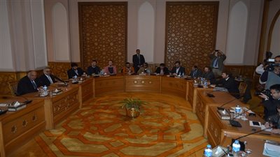 بالصور.. سامح شكرى يعقد لقاءً مع ممثلي الصحف والوكالات العالمية