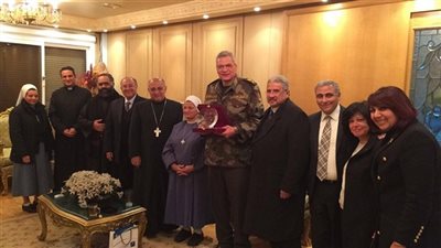 وفد الكنائس المصرية يزور مصابي تفجير 