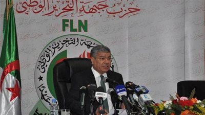 الحزب الحاكم في الجزائر يدعو للحفاظ على السلم الاجتماعي