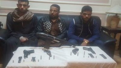 سقوط 3 خفراء وبحيازتهم 5 أسلحة نارية وطلقات بالبساتين