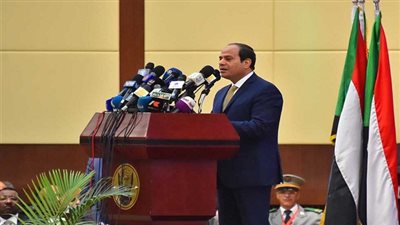 بعد قليل.. مؤتمر صحفى ومباحثات بين السيسى ونظيره السودانى فى الاتحادية 