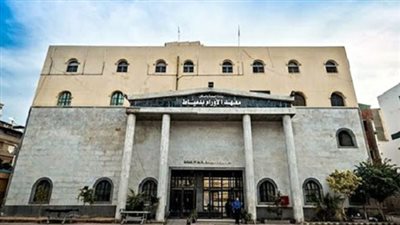 استئصال ورم يزن 33 كيلو من بطن مريض بدمياط