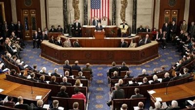 النواب الديمقراطيون بالكونجرس يهاجمون مدير 