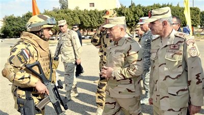 بالصور.. الفريق حجازى يشهد عدد من الأنشطة التدريبية للوحدات الخاصة