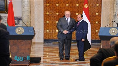 السيسى: الحكومة اتخذت إجراءات لتذليل العقبات أمام المستثمرين الأجانب