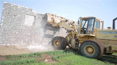 إزالة 36 حالة تعد على أراضي أملاك الدولة في قنا