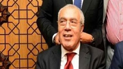 رمزي العدل: والدي يفكر خارج الصندوق