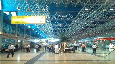 ارتباك فى مطار القاهرة بسبب انقطاع الكهرباء وتوقف الإنترنت