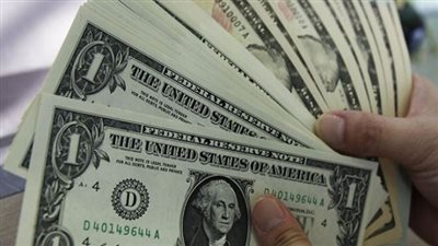الدولار يقترب من 19 جنيها بالبنوك الإسلامية