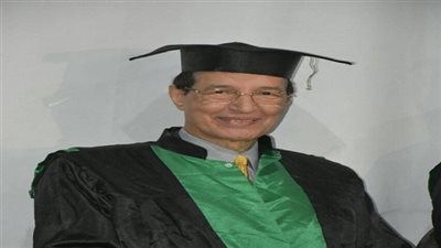 بالصور.. منح 