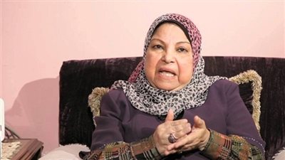 بالفيديو.. سعاد صالح لمتصلة: 