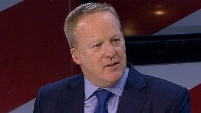 ترامب يقرر الحفاظ على 50 مسئولا في إدارة أوباما