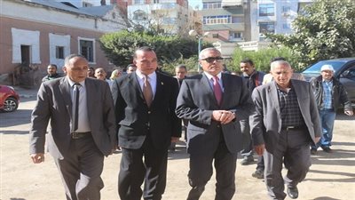 بالصور.. محافظ السويس يتفقد مستشفى الأورام المتوقف منذ 9 سنوات