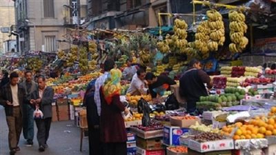 تراجع البرتقال 50 قرشًا وارتفاع أسعار التفاح 2 جنيه بسوق العبور